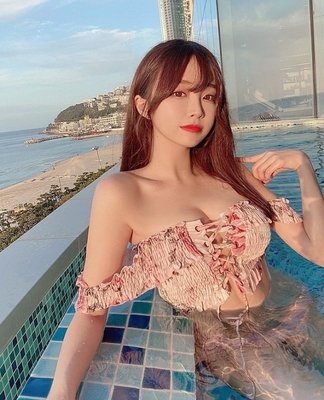 着衣巨乳エロ動画