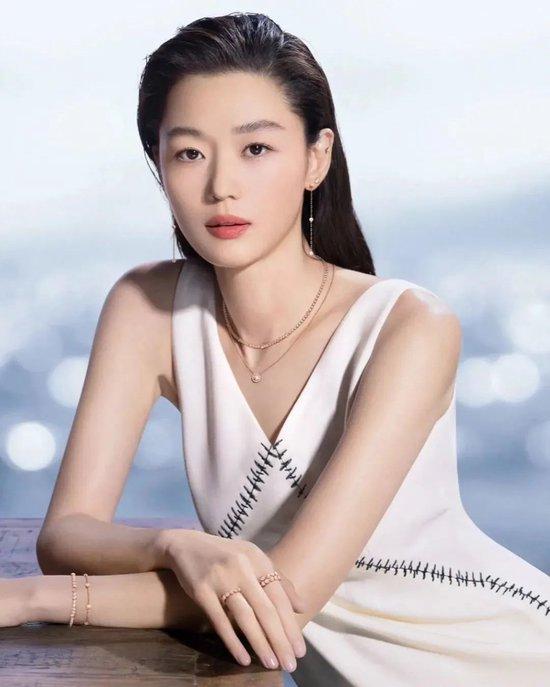 緊縛人妻中出し