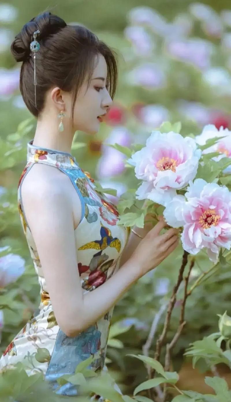 0年ぶりの同窓会終電逃した勢いでクラスで1番巨乳だった子とラブホに突入w想像超えおっぱいに興奮して生ハメ連続中出しw