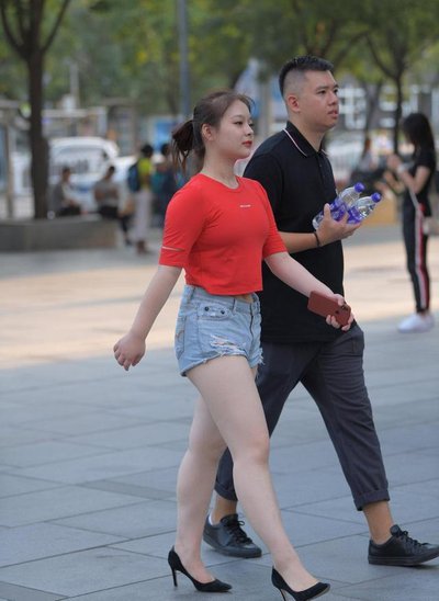 グラドル美巨乳わちみなみ